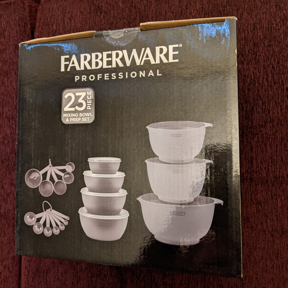 Farberware 23 pc mixing bowl and prep set
